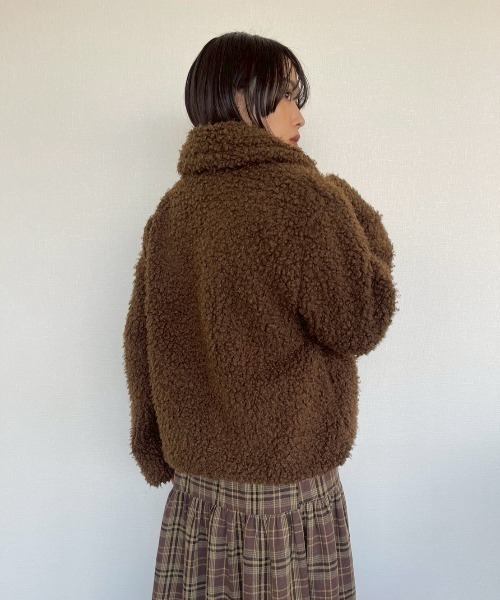 AMAIL(アマイル)の「Fuzzy Jacket(その他アウター・レディース・ベージュ/ブラウン・FREE)」の3枚目の写真