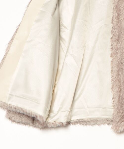 FREE STYLISTS（フリー スタイリスト）の「YUGA_YGMC 　Faux fur short coat（ブルゾン・レディース・ベージュ・FREE）」の10枚目の写真