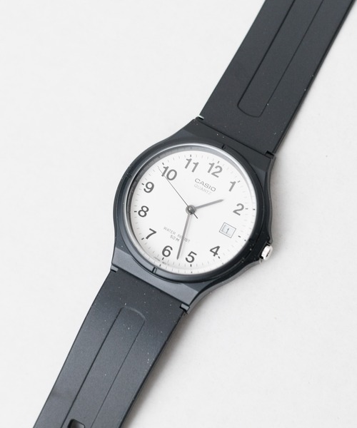 CASIO(カシオ)の「/CASIO(カシオ)/STANDARD Unisex DATE ANALOGUE(アナログ腕時計・メンズ・ホワイト系その他/ブラック系その他/ブラック・FREE)」の2枚目の写真