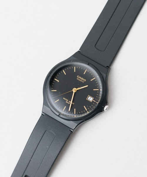 CASIO(カシオ)の「/CASIO(カシオ)/STANDARD Unisex DATE ANALOGUE(アナログ腕時計・メンズ・ホワイト系その他/ブラック系その他/ブラック・FREE)」の3枚目の写真