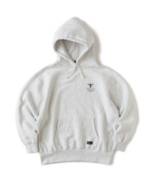 FAT（エフエイティー）の「BEEBOX（パーカー）」