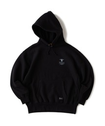 FAT（エフエイティー）の「BEEBOX（パーカー）」