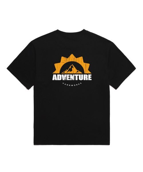 VANNWORKS(バンワークス)の「アドベンチャー オーバーサイズ 半袖Tシャツ (VNCTS209) ブラック(Tシャツ/カットソー・レディース・その他・LARGE/MEDIUM/SMALL/X-LARGE/XX-LARGE)」の2枚目の写真