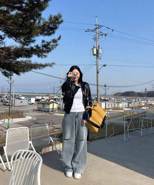 DECET WOMEN（デケット ウーマン）の「カットワイドジーンズ DCWPT009LBlueB（デニムパンツ・レディース・その他・SMALL/MEDIUM/LARGE/X-SMALL）」の4枚目の写真