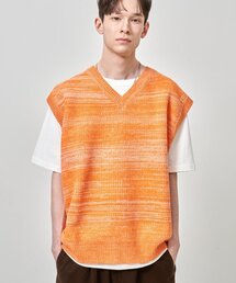 AOTT（アンアウトピット）の「ツートン配色ニットベストオレンジ（ベスト）」