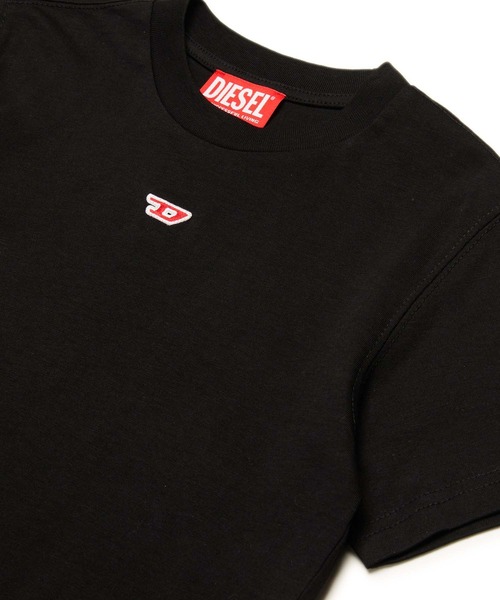 DIESEL KIDS（ディーゼルキッズ）の「DIESEL（ディーゼル）Kids & Junior ワンポイントブランドロゴ半袖Tシャツカットソー（Tシャツ/カットソー・キッズ・ブラック/ブルー/ホワイト・12Y/16Y/14Y/4Y/6Y/8Y/10Y）」の4枚目の写真