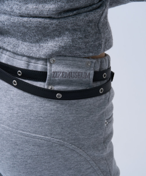 ZIZEMUSEUM(ジゼミュージアム)の「BOOTS CUT SWEAT PANTS (MELANGE GRAY)(スウェットパンツ・レディース・その他・SMALL/MEDIUM/LARGE)」の3枚目の写真