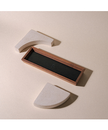 BONNE CHANCE（ボンヌシャンス）の「[APEC 2025 Official Product] Walnut Wood Pentray - Oil Black（インテリア雑貨）」