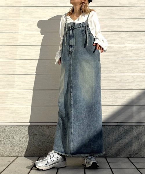 Q(キュー)の「デニムキャミワンピース(ワンピース・レディース・グレー/ブルー・MEDIUM)」の2枚目の写真