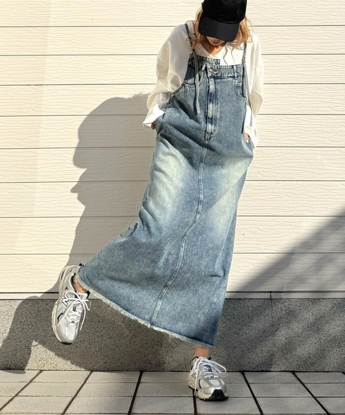 Q(キュー)の「デニムキャミワンピース(ワンピース・レディース・グレー/ブルー・MEDIUM)」の13枚目の写真