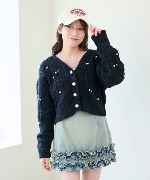 MAJESTIC LEGON(マジェスティックレゴン)の「ビジューマシュマロカーディガン(カーディガン/ボレロ・レディース・アイボリー/ピンク/ライトグレー/ブラック・MEDIUM)」の1枚目の写真