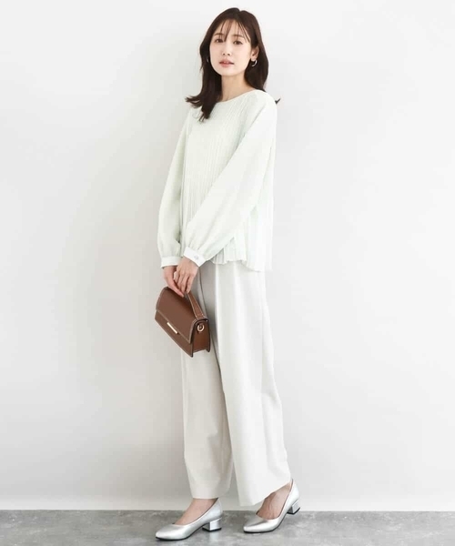 MK MICHEL KLEIN(エムケーミッシェルクラン)の「プリーツデザインブラウス/洗える(シャツ/ブラウス・レディース・ライトグリーン/ホワイト・38)」の20枚目の写真