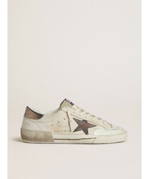 GOLDEN GOOSE（ゴールデングース）の「限定版 Super-Star メンズ スエード レザースター（ブラウン）＆ラミネートレザーヒールタブ（スニーカー）」