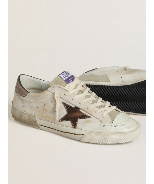 GOLDEN GOOSE（ゴールデングース）の「限定版 Super-Star メンズ スエード レザースター（ブラウン）＆ラミネートレザーヒールタブ（スニーカー・メンズ・ホワイト系その他・40/43）」の5枚目の写真