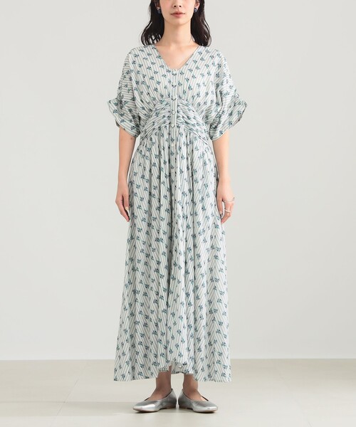 NE QUITTEZ PAS!（ヌキテパ）の「ne Quittez pas / スモール フラワー ギャザー ワンピース（ワンピース・レディース・グリーン/グレー・ONE SIZE）」の6枚目の写真