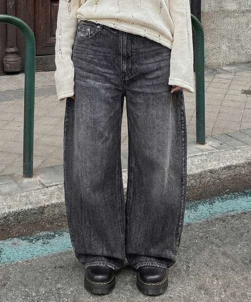 ANOLORCODE WOMAN(アナルロコード ウーマン)の「ニーブカーブドデニムパンツ(黒青)(デニムパンツ・レディース・その他・SMALL/MEDIUM/LARGE)」の1枚目の写真