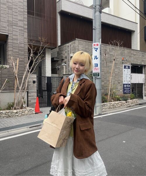 ANOLORCODE WOMAN(アナルロコード ウーマン)の「ニーブカーブドデニムパンツ(黒青)(デニムパンツ・レディース・その他・SMALL/MEDIUM/LARGE)」の4枚目の写真
