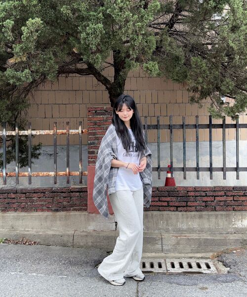 DANGLEDROP(ダングルドロップ)の「DGDPレグラインワイドスウェットパンツオートミール(スウェットパンツ・レディース・その他・S/M)」の9枚目の写真