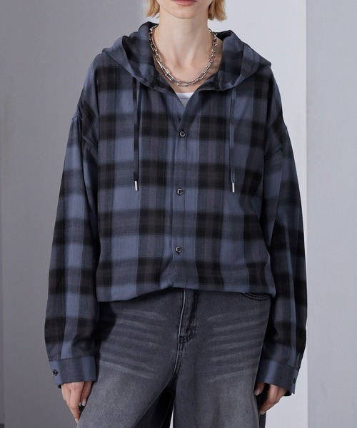 Loose/ルース(ルース)の「ルーズ ドローコード付きシャツパーカー(シャツ/ブラウス・メンズ・ブラック/ベージュ系/ブルー系/ブラック系/チャコールグレー・S/L/M)」の13枚目の写真