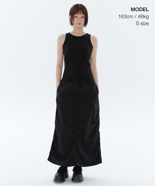 MUSINSA STANDARD WOMAN（ムシンサスタンダードウーマン）の「ウィメンズナイロンパラシュートスカート[ブラック]（スカート・レディース・その他・LARGE/MEDIUM/SMALL/X-SMALL）」の2枚目の写真