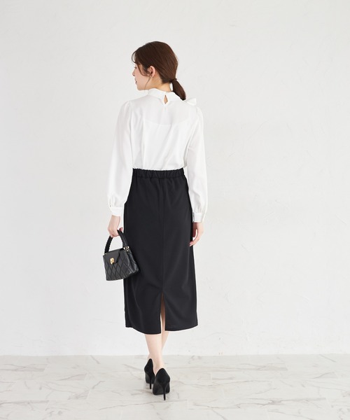 tocco closet(トッコ クローゼット)の「【ZOZO限定】コード刺繍カットジョーゼットタイトスカート ※セットアップ可能(スカート・レディース・ブラック/チャコール/グレイッシュベージュ・M)」の17枚目の写真