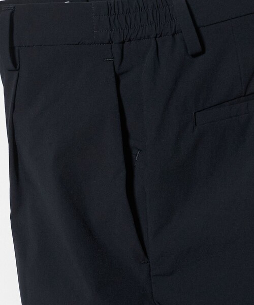 UNITED ARROWS（ユナイテッドアローズ）の「ウェザーコンフォート タフタ サイドシャーリング  スラックス 撥水 ストレッチ（その他パンツ・メンズ・ネイビー・M/L/XL/S）」の10枚目の写真