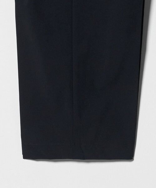 UNITED ARROWS（ユナイテッドアローズ）の「ウェザーコンフォート タフタ サイドシャーリング  スラックス 撥水 ストレッチ（その他パンツ・メンズ・ネイビー・M/L/XL/S）」の15枚目の写真