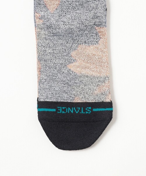 Ray BEAMS(レイビームス)の「STANCE / FLORA SCAN CREW(ソックス/靴下・レディース・チャコールグレー・MEDIUM)」の3枚目の写真