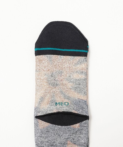 Ray BEAMS(レイビームス)の「STANCE / FLORA SCAN CREW(ソックス/靴下・レディース・チャコールグレー・MEDIUM)」の4枚目の写真