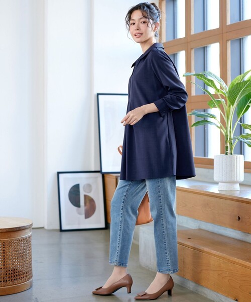 Tiaclasse（ティアクラッセ）の「フロントタックシャツチュニック（シャツ/ブラウス・レディース・ネイビー/ピンク/グレイッシュベージュ/サックスブルー・XL/XXL）」の6枚目の写真
