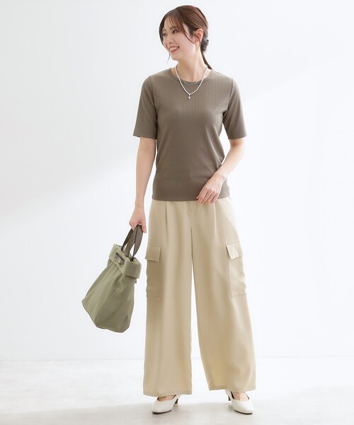 Reflect(リフレクト)の「【インナーにおすすめ◎】クルーネックストレッチリブトップス(Tシャツ/カットソー・レディース・オリーブ/ブラック/オフホワイト・09/11)」の21枚目の写真