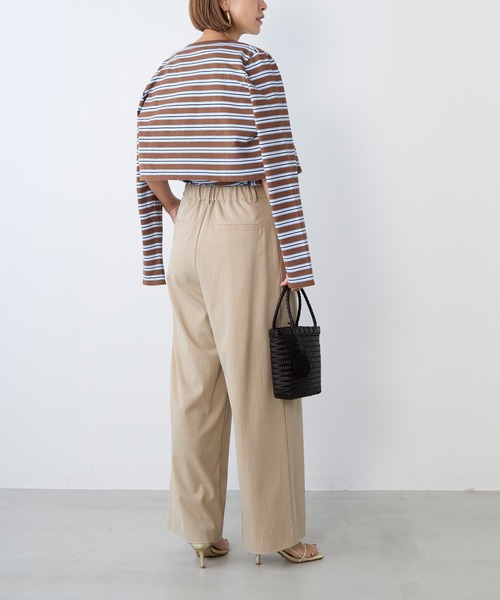MICA&DEAL(マイカ&ディール)の「フィブリルタックワイドパンツ〈2サイズ展開〉(その他パンツ・レディース・オフホワイト/チャコールグレー/ベージュ・36/38)」の7枚目の写真