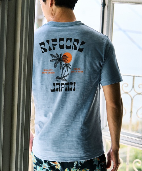 rip curl(リップカール)の「RIP CURL/リップカール 半袖 スラブTシャツ メンズ TWO PALMS DESTO SS TEE RCM6S-2110(Tシャツ/カットソー・メンズ・ピンク/ホワイト/グレイッシュブルー・XL/L/M)」の1枚目の写真