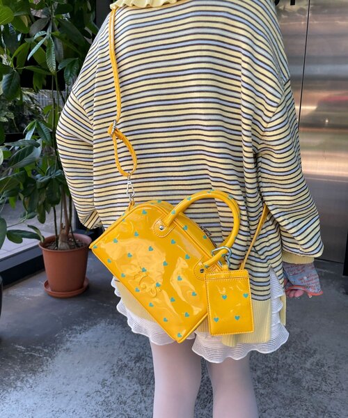 HELLO.SANFRANCISCO（ハローサンフランシスコ）の「【HELLO.SANFRANCISCO/ハローサンフランシスコ】ハートプリントエナメルミニボストンBAG（ボストンバッグ・レディース・イエロー/ホワイト/ピンク・ONE SIZE）」の13枚目の写真