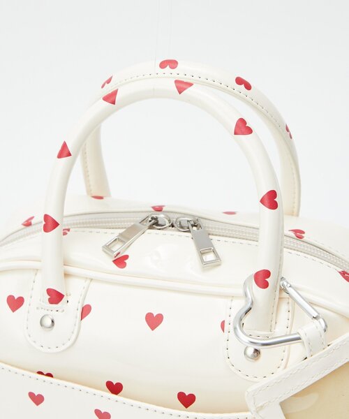 HELLO.SANFRANCISCO（ハローサンフランシスコ）の「【HELLO.SANFRANCISCO/ハローサンフランシスコ】ハートプリントエナメルミニボストンBAG（ボストンバッグ・レディース・イエロー/ホワイト/ピンク・ONE SIZE）」の4枚目の写真