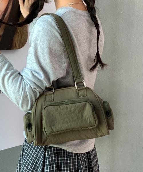 FINEnough(ファインナフ)の「ボストンカレッジショルダーバッグ/アウトポケットハンドルバッグ(ショルダーバッグ・レディース・グレー/カーキ/ブラック/ブラウン・FREE)」の4枚目の写真