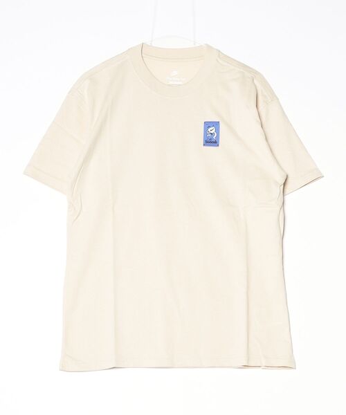 NIKE（ナイキ）の「ナイキ NIKE NSW LSE CAFE SWOOSH V S/S Tシャツ（Tシャツ/カットソー・メンズ・ホワイト/ブルーグレー/サンドグレー・LL/3L/S/M/L）」の3枚目の写真