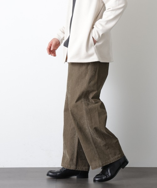NANO universe（ナノユニバース）の「フロッキーチノ ベイカーパンツ（チノパンツ・メンズ・ホワイト/カーキ・S/L/M）」の2枚目の写真