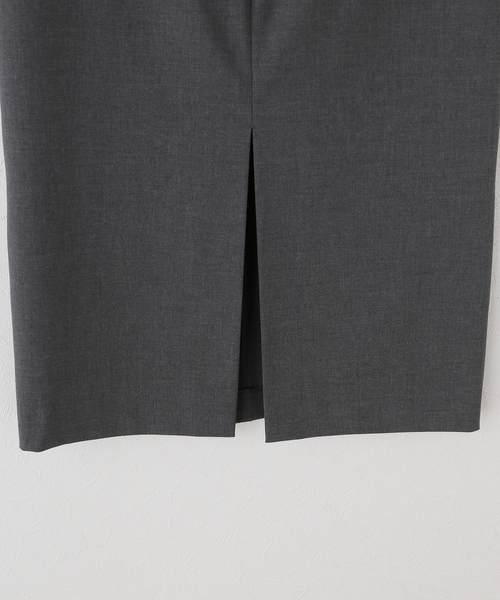 Spick & Span（スピックアンドスパン）の「ドライトロIラインスカート（スカート・レディース・ライトグレー/チャコールグレー・38/36）」の21枚目の写真