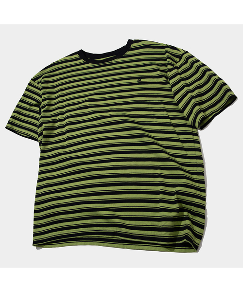 SOMEPLACE MAN(サムプレイス・マン)の「マルチミックス配色ストライプロゴ刺繍ラウンドネック半袖Tシャツ_4COLOR(Tシャツ/カットソー・メンズ・レッド/ベージュ/ピンク/グリーン・FREE)」の3枚目の写真