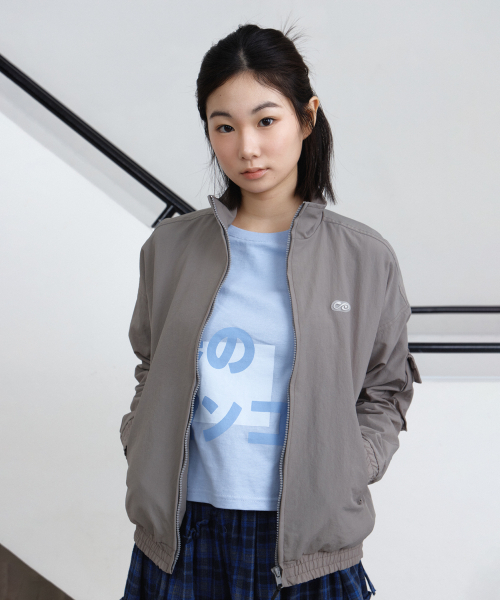 PARAKEET(パラキート)の「ハーフネックナイロンジャケット(ダスティグリーン)(ナイロンジャケット・レディース・モスグリーン・FREE)」の1枚目の写真