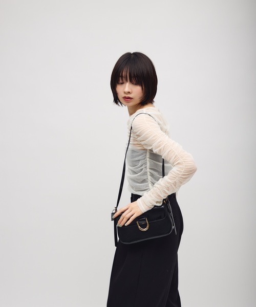 TONER(トナー)の「フラップ金具ミニショルダーバッグ/ロゴプレート付き(ショルダーバッグ・レディース・レッド/ブラック・FREE)」の16枚目の写真
