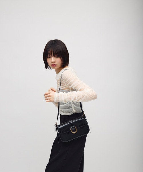 TONER(トナー)の「フラップ金具ミニショルダーバッグ/ロゴプレート付き(ショルダーバッグ・レディース・レッド/ブラック・FREE)」の17枚目の写真