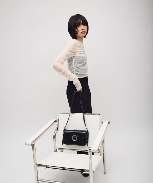 TONER(トナー)の「フラップ金具ミニショルダーバッグ/ロゴプレート付き(ショルダーバッグ・レディース・レッド/ブラック・FREE)」の20枚目の写真