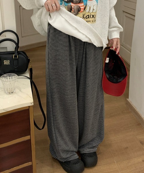 Teem Store(チームストア)の「リラックスボーダーワイドストレートスウェットパンツ イージーパンツ(その他パンツ・レディース・ダークグレー/ホワイト/グレー/ブラック・L/M)」の13枚目の写真