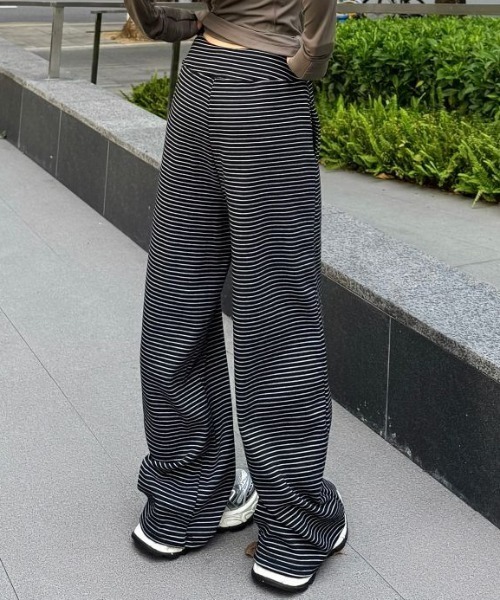 Teem Store(チームストア)の「リラックスボーダーワイドストレートスウェットパンツ イージーパンツ(その他パンツ・レディース・ダークグレー/ホワイト/グレー/ブラック・L/M)」の15枚目の写真