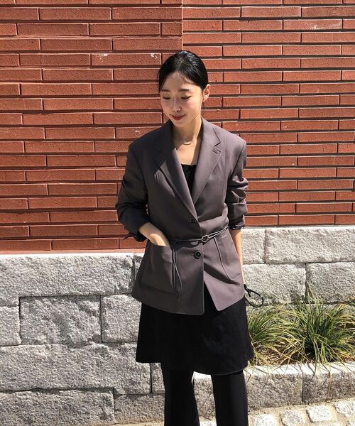 COVERNAT WOMAN(カバーナットウーマン)の「ウィメンズ ベルト付きテーラードジャケット チャコール(その他アウター・レディース・その他・WS/WM)」の14枚目の写真