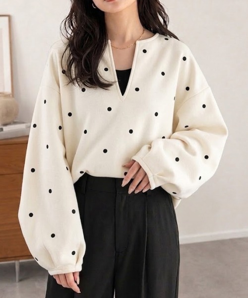 SallyLunn(サリーラン)の「キーネックプルオーバー(Tシャツ/カットソー・レディース・ベージュ/グレー/ブラック×ホワイト/ホワイト×ブラック/グレー系その他/ブラック・FREE)」の7枚目の写真