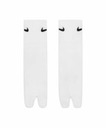 ナイキ エブリデイ プラス ライトウェイト アンクル スプリットトゥ ソックス / Nike Everyday Plus Lightweight Ankle Split-Toe Socks DV9475-100 White