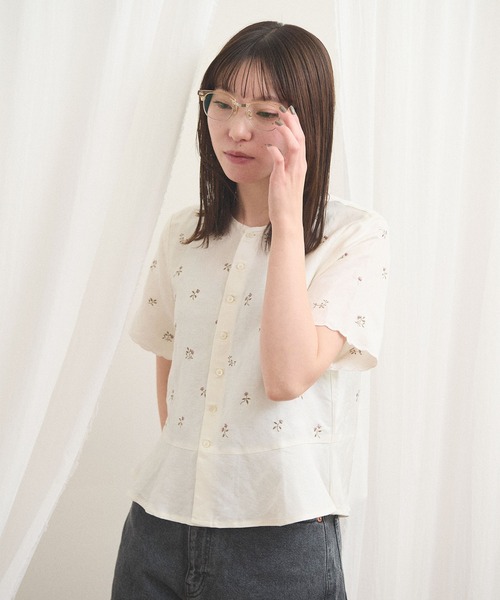 fig London(フィグロンドン)の「Buttercup blouse(シャツ/ブラウス・レディース・ブルー/ホワイト・FREE)」の5枚目の写真